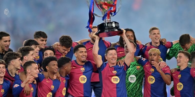 Liga Champions, Paris Saint-Germain, Hansi Flick, Champions League, Alejandro Balde, Barcelona vs PSG, Barcelona, Lamine Yamal, Liga Champions 2025-2026, Barcelona vs Paris Saint-Germain, Jelang Barcelona Vs PSG, Hansi Flick Dapat Kabar Bahagia