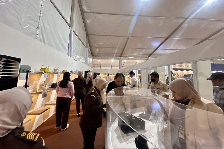 BPA Fair 2026, Mengintip Deretan Barang Mewah Hasil Rampasan Negara di BPA Fair 2026, Ada Perhiasan Sandra Dewi