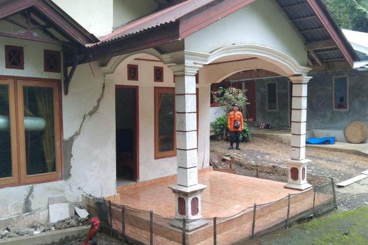 Update Tanah Bergerak di Tegal, Trauma Warga, dan Solusi Hunian Baru