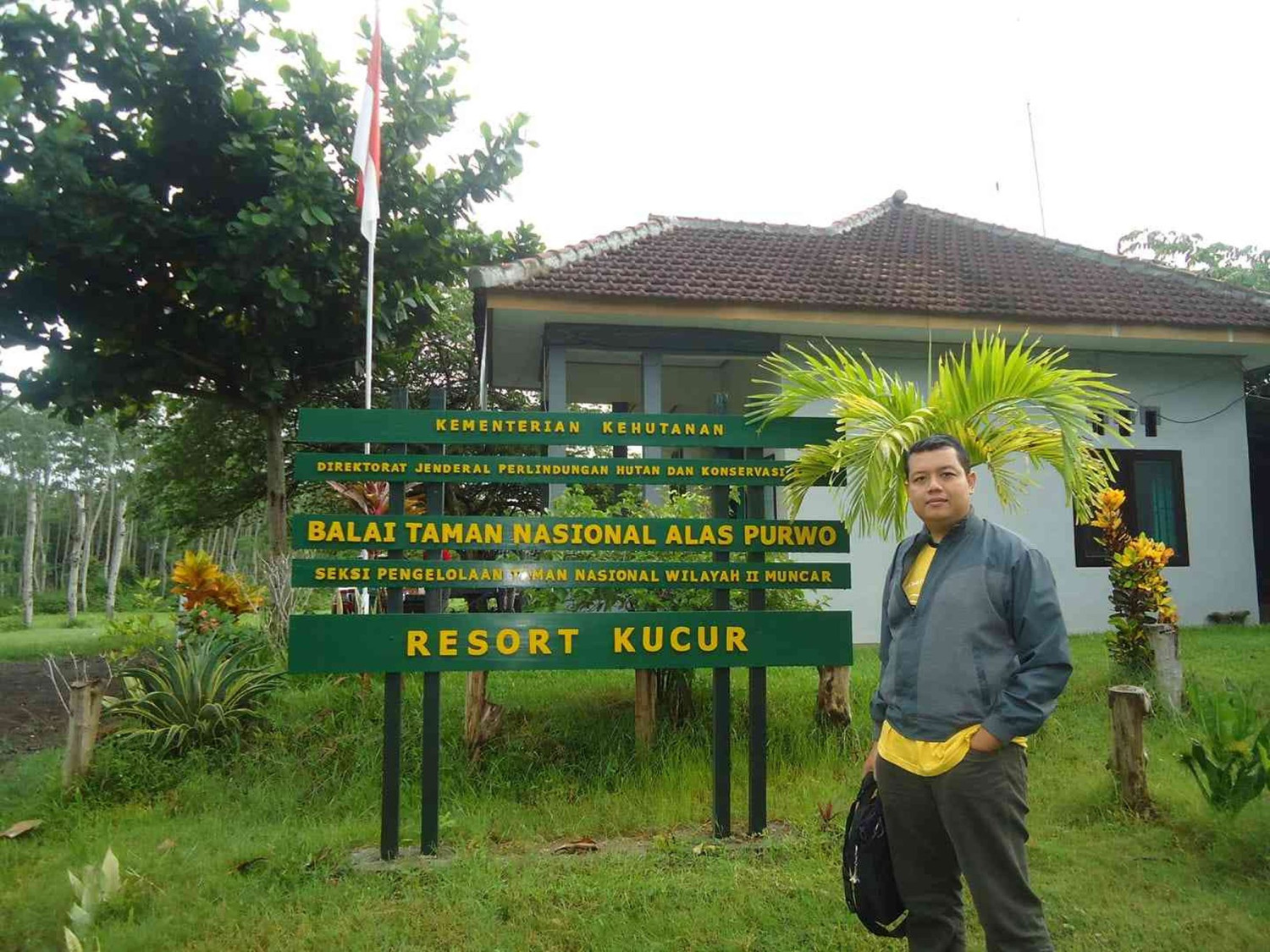 Alas Purwo, Jalajah Alas Purwo: Hutan Tertua, Cerita Kawasan Ghaib, dan Pura Kawitan