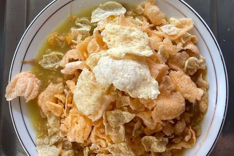 kuliner Indonesia, 10 Makanan Terlezat di Indonesia Versi TasteAtlas, Ada di Sekitar Kita, 1. Pempek (Palembang), 2. Bubur ayam, 3. Rendang (Padang), 4. Sate ayam, 5. Soto betawi, 6. Siomay, 7. Gado-gado, 8. Nasi goreng, 9. Rawon (Jawa Timur), 10. Bakso