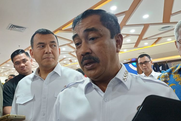 turis asing, Bali, Menteri Imigrasi, Turis Asing, turis di bali, pariwisata Bali, Turis Asing Jualan di Bali, Menteri Imigrasi: Jangan Rebut Pekerjaan Warga Lokal