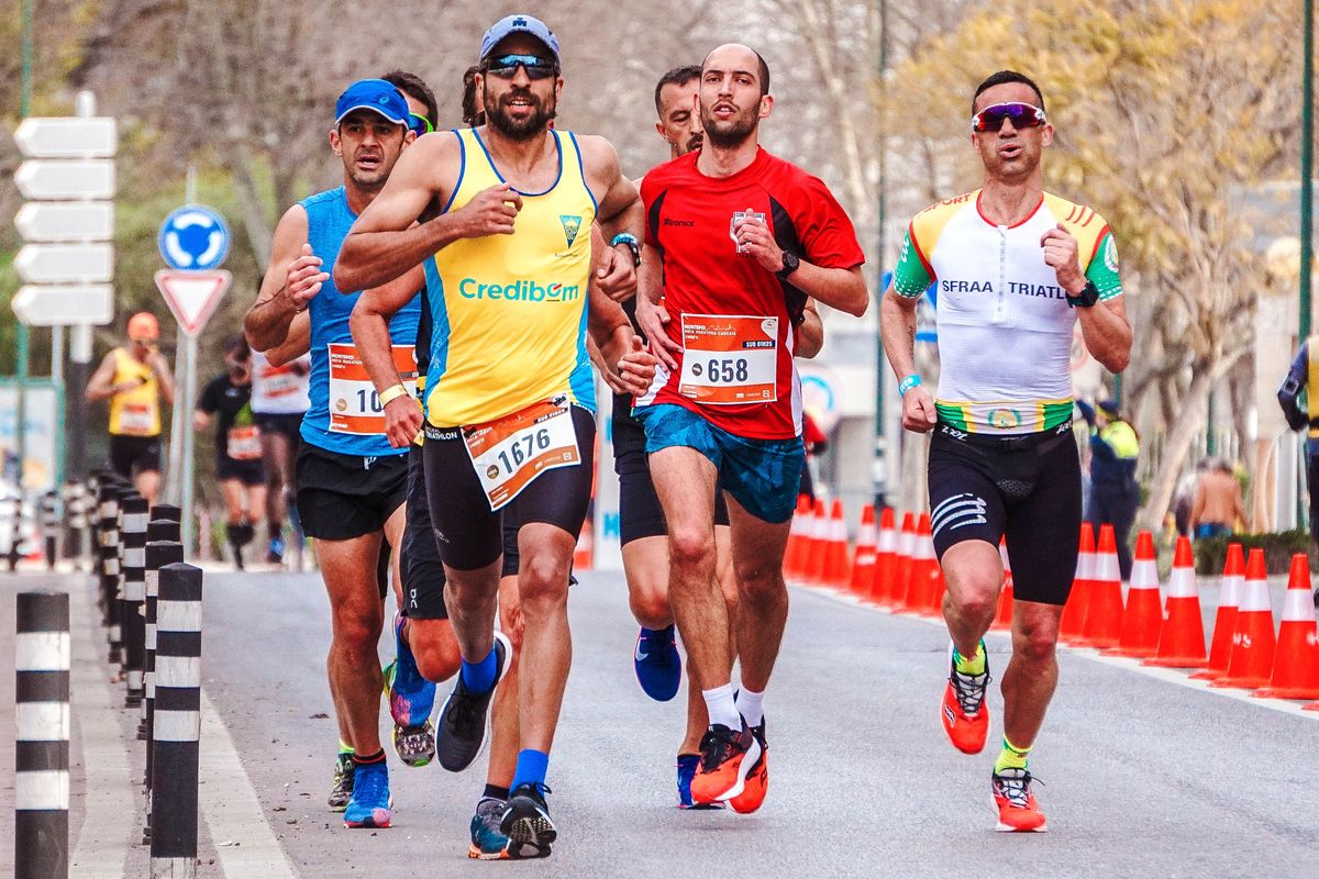 olahraga lari, maraton, Olahraga lari, fomo olahraga, fomo maraton, bahaya fomo maraton, bahaya lari tanpa persiapan, Berbahaya untuk Kesehatan, Jangan FOMO Ikut Maraton jika Jarang Olahraga Lari!