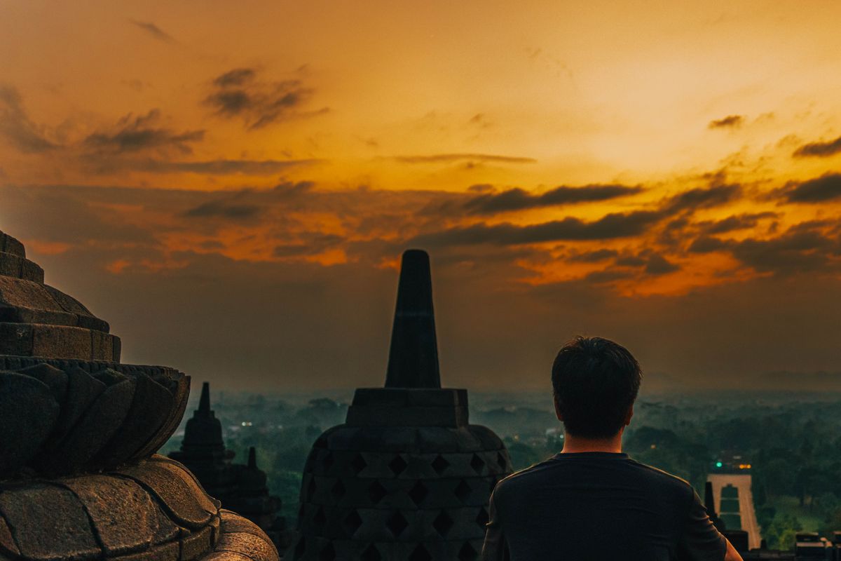 Candi Borobudur, wisata sunrise candi borobudur, melihat sunrise di candi borobudur, tiket lihat sunrise candi borobudur, sunrise candi borobudur, Mau Lihat Sunrise dari Puncak Candi Borobudur? Segini Harga Tiketnya