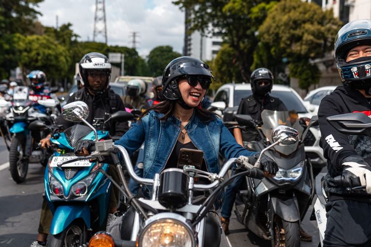 IIMS, komunitas motor, Motul, Indonesia International Motor Show, sunmori, sunday morning ride, IIMS 2025, Komunitas Motor Ramaikan IIMS 2025 Lewat Sunmori