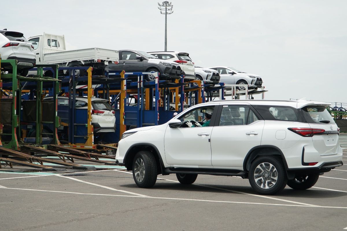 Gaikindo, ekspor, Toyota, Daihatsu, Mitsubishi Motors, otomotif, ekspor mobil, Ekspor Mobil Buatan Indonesia Masih Positif Februari 2026