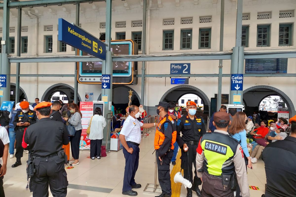 Daftar 10 Stasiun Kereta Api Terfavorit Selama Long Weekend Mei 2026