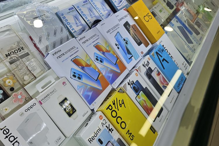 China, shipment, Xiaomi, Oppo, Vivo, Transsion, smartphone, Oppo, Vivo, dan Xiaomi Kurangi Pengiriman Smartphone?