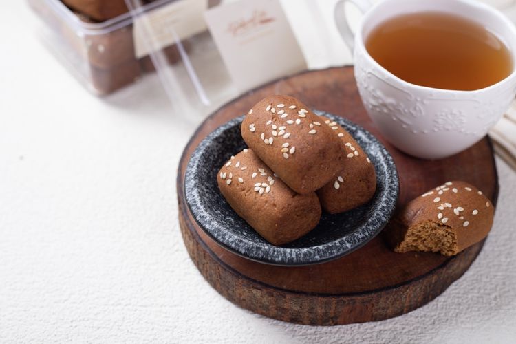 roti gambang, resep roti jadul, resep roti jadul empuk, roti jaman dulu, camilan manis tempo dulu, resep roti bluder super lembut, 7 Resep Roti Jadul Bikin Nostalgia, dari Roti Gambang sampai Bluder, 1. Resep Roti Semir Jadul, 2. Resep Roti Sobek, 3. Resep Roti Manis, 4. Resep Roti Bluder, 5. Resep Roti Sisir, 6. Resep Roti Gambang, 7. Resep Roti Kelapa