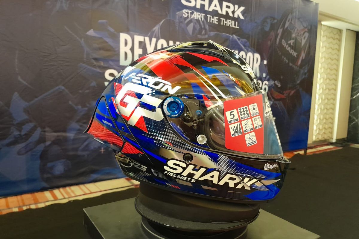 helm, Shark Helmets, Helm dengan Warisan Balap Dunia Resmi Masuk Indonesia