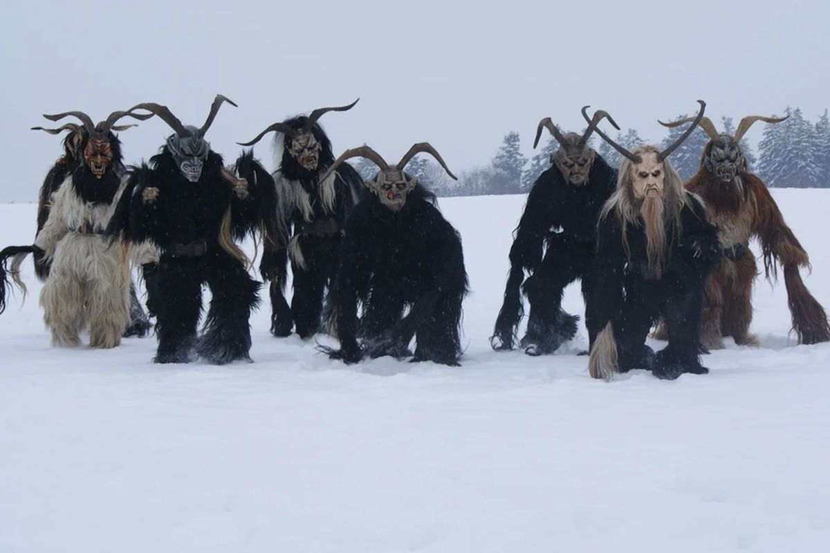 perayaan Natal, Krampus, Krampusnacht, 4 Tradisi Perayaan Natal yang Menyeramkan di Dunia, 1. Krampus, 2. Frau Perchta, 3. Gryla dan kucingnya, 4. Pere Fouettard