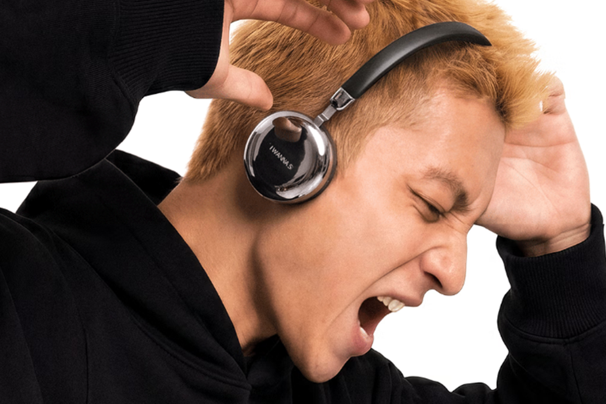 Edifier, lirik lagu, headphone, Headphone Murah Ini Unik, Bisa Tampilkan Lirik Lagu di Earcup