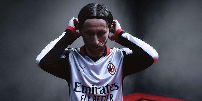 Puma, Slam Jam, Parma, AC Milan, Bruno Prosdocimi, Milan, Maikel Oettle, Padukan Warisan dan Budaya, AC Milan Rilis Kit Keempat Bareng PUMA x Slam Jam