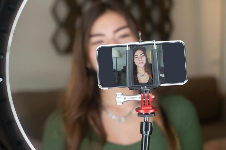 YouTube, fitur baru, YouTuber, siaran langsung, kreator, livestream, member, live, live stream, public to member-only livestream, YouTube Live Kini Bisa Ganti Mode, dari Publik Jadi Khusus Member Tanpa Stop Siaran