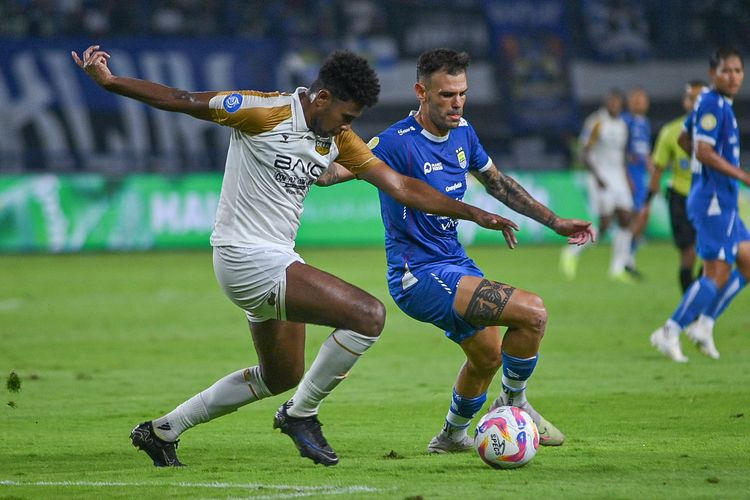 Persib, Tyronne del Pino, Lion City Sailors, Liga 1 2024-2025, Beckham Putra, Persib Bandung, Bojan Hodak, Tyronne Mengaku Gugup Hanya Jadi Penonton Saat Persib “Comeback” Lawan Bali United
