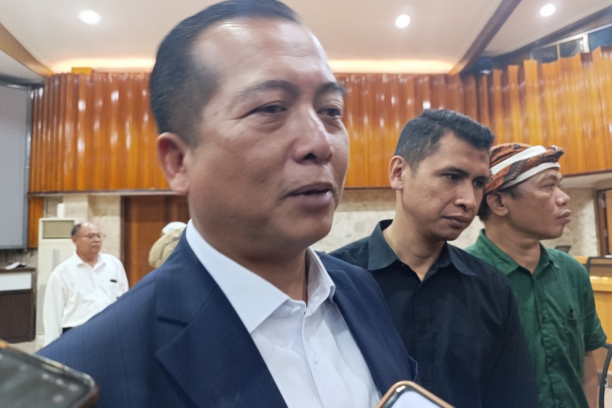 Mandalika, Tambang ilegal, Gubernur NTB, Gubernur NTB Klarifikasi Keberadaan Tambang Ilegal Dekat Mandalika, Gubernur NTB Klarifikasi Keberadaan Tambang Ilegal Dekat Mandalika, Kaji Keberadaan Tambang Ilegal: Tanggung Jawab Bersama, Masih Banyak Tambang Ilegal di NTB, KPK Soroti Tambang Emas Ilegal di Sekotong dan Sumbawa, KPK Terkejut dengan Temuan Tambang Emas Ilegal di Lombok, Pelakunya: Tenaga Kerja Asing dengan Omzet Triliunan