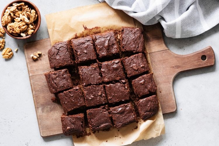 ubi jalar, 5 Olahan Ubi Jalar, yang Terakhir Ternyata Bisa Jadi Camilan Jadul, 1. Ubi goreng krispi, 2. Bola-bola ubi keju, 3. Brownies ubi kukus, 4. Donat ubi, 5. Keripik ubi krispi