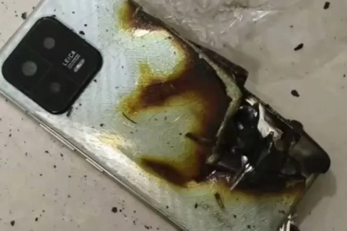 Smartphone, Xiaomi, Xiaomi 13, HP meledak, Xiaomi 13 Tiba-tiba Meledak, Seorang Balita Terluka