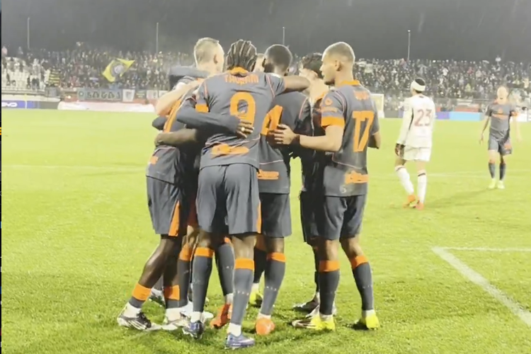 Inter Milan, Torino, Coppa Italia, Cristian Chivu, Matteo Cocchi, Issiaka Kamate, Inter Milan Vs Torino 2-1, Chivu Puas Nerazzurri Kuat Tanpa Pemain Baru