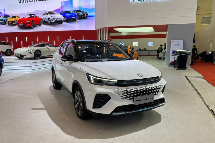 GIIAS 2025, Harga SUV ringkas Hybrid, SUV hybrid GIIAS 2025, Perang Harga SUV Ringkas Hybrid di GIIAS 2025, Daihatsu Rocky e-Smart Hybrid, Suzuki Fronx, MG VS HEV, Chery Tiggo Cross CSH