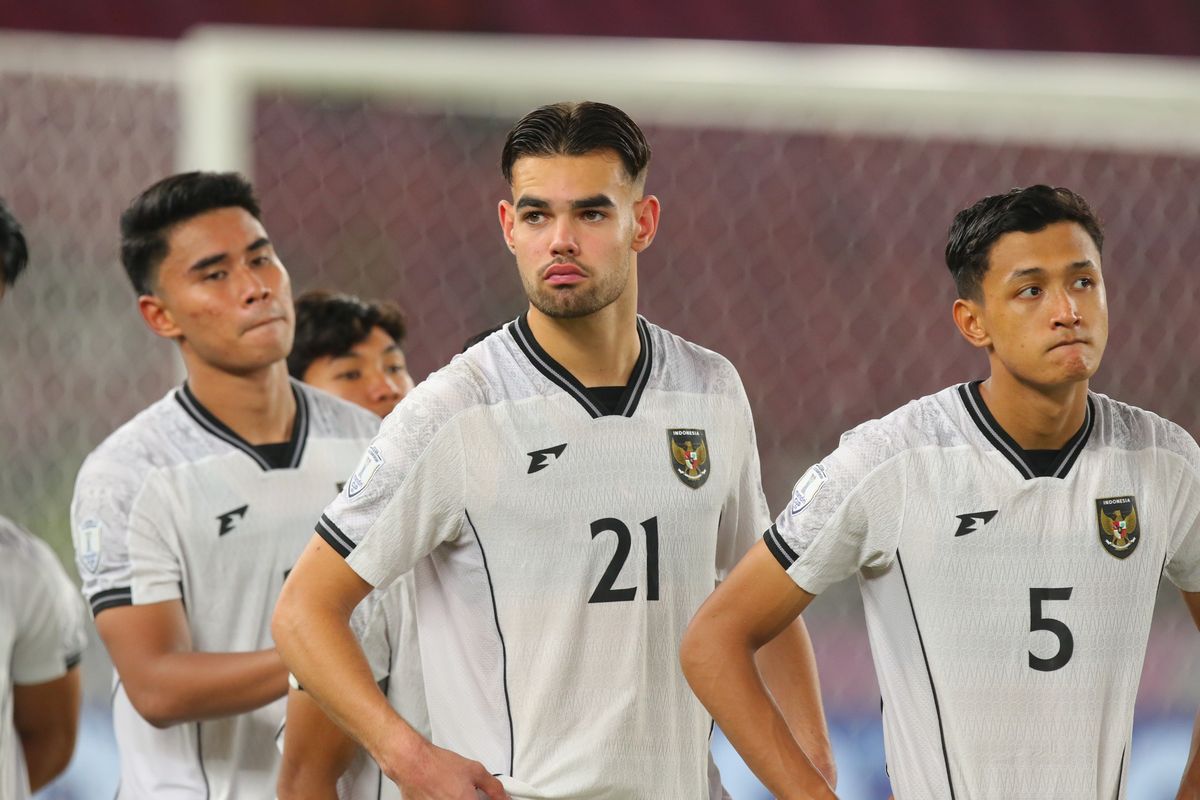 Timnas U22 Indonesia, SEA Games 2025, Indra Sjafri, Timnas U22 Indonesia Tersingkir di SEA Games 2025, Pengamat: Jens Raven Telat Masuk!