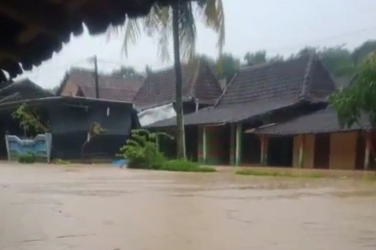 Grobogan, banjir Grobogan, Update Banjir Grobogan Hari Ini: 14 Desa Terendam, 4 Jadwal Kereta Terganggu