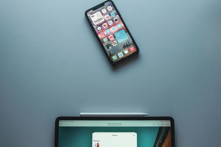 Google, Quick Share, AirDrop, iPhone, Android, iPad, HP Android dan iPhone Kini Bisa Kirim/Terima File ala AirDrop