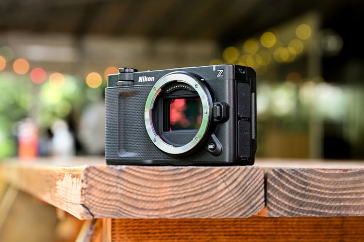 kamera, mirrorless, nikon, kamera full frame, kamera nikon, mirrorless nikon, spesifikasi nikon zr, nikon zr, Nikon ZR Resmi, Kamera Full Frame Terkecil di Seri Z Cinema