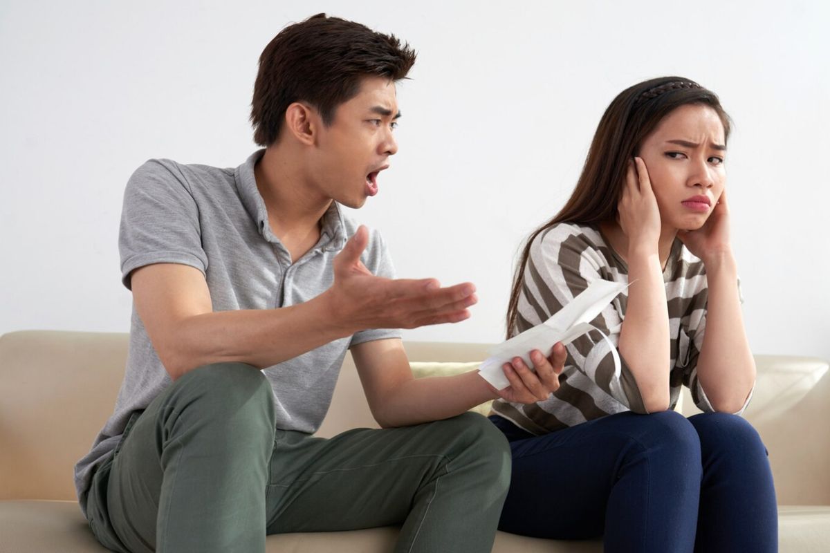 anxious attachment adalah, anxious attachment style, anxious attachment, attachment styles, ciri-ciri anxious attachment, penyebab anxious attachment, dampak anxious attachment style, Mengenal Anxious Attachment, Cenderung Takut Ditinggalkan dalam Hubungan, Bagaimana anxious attachment terbentuk?, Ciri-ciri anxious attachment, Dampak anxious attachment terhadap hubungan, Cara mengatasi anxious attachment, Menjadi aman dalam hubungan