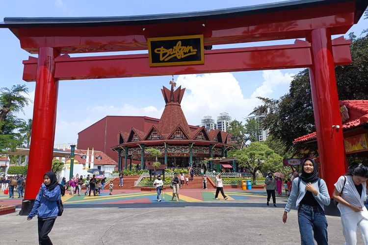 wisata dufan ancol, fast track dufan harga, fast track dufan adalah, fast track dufan 2025, tiket premium dufan adalah, tiket premium dufan dapat apa saja, tiket premium dufan berapa, Tak Cuma Fast Track, Naik Wahana Dufan Tanpa Antre Bisa Pakai Tiket Premium