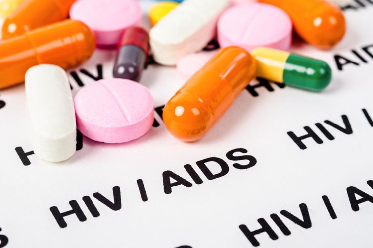 Hari AIDS Sedunia, Hari AIDS 2025, Kisah orang dengan HIV AIDS, orang dengan hiv aids, kisah hidup odha, Kisah Patrick Jalani Hidup sebagai ODHA Selama 17 Tahun, Tak Gentar Hadapi Stigma Negatif, Awal mula Patrick mengetahui dirinya terkena HIV, Melakukan pengobatan sendiri tanpa sepengetahuan keluarga, Tantangan yang dihadapi Patrick sebagai ODHA, Patrick berdamai dengan keadaan dan stigma negatif