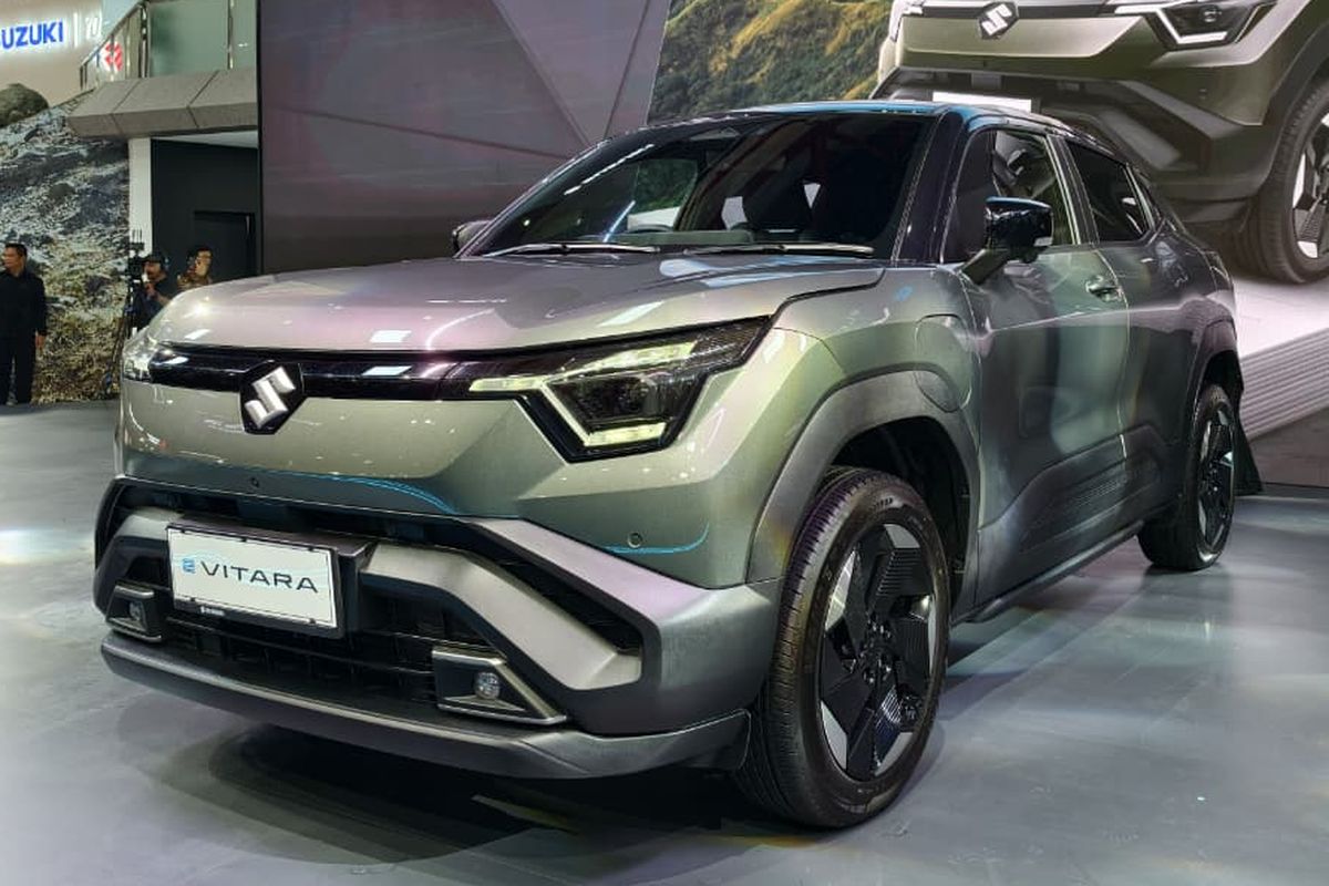 Toyota Urban Cruiser EV, Komparasi Suzuki e-Vitara dan Toyota Urban Cruiser EV