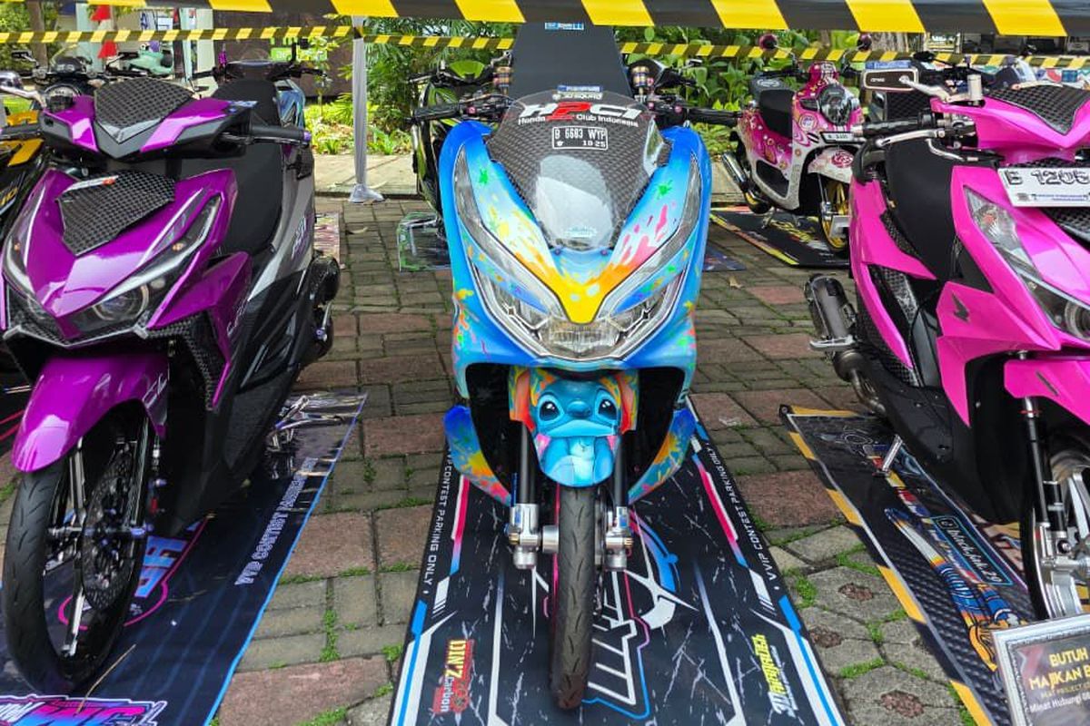Honda PCX, Modifikasi motor, Prita Sari, Lilo &amp; Stitch, Modifikasi Honda PCX Lilo &amp; Stitch oleh Prita Sari, Honda PCX Modifikasi Bertema Lilo &amp; Stitch: Karya Kreatif Prita Sari, Desain Unik Menggambarkan Karakter Favorit, Aksesori Berkualitas Tingkatkan Kenyamanan, Efisiensi Bahan Bakar yang Lebih Baik, Daftar Modifikasi Honda PCX Bertema Stitch