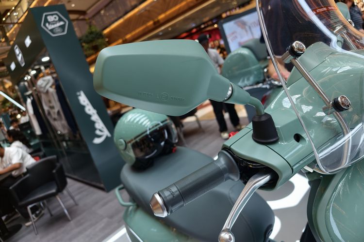 Vespa, Vespa 80th Anniversary, Vespa Primavera 80th Anniversary, Vespa Sprint 80th Anniversary, Vespa GTS 250 80th Anniversary, Vespa Rilis Tiga Model 80th Anniversary, Harga Mulai Rp 63 Jutaan