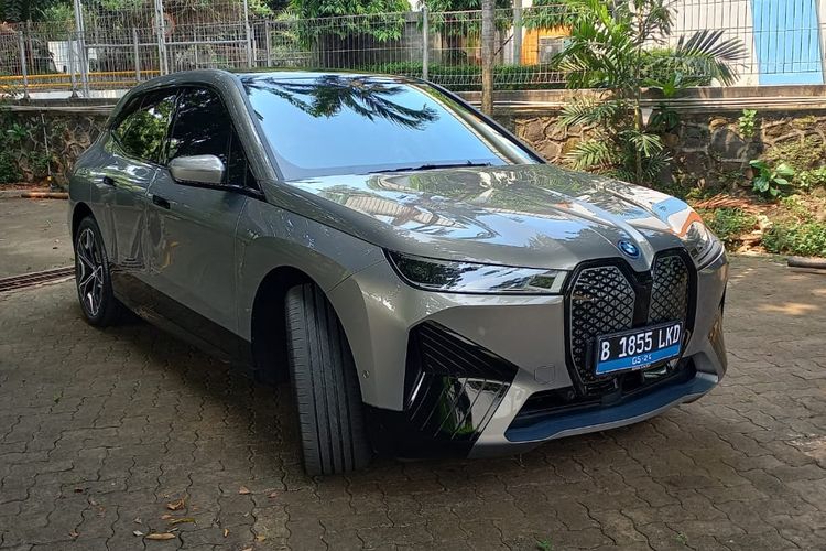 BMW Group Indonesia, merek otomotif China, strategi harga agresif, portofolio elektrifikasi, Persaingan Mobil China di Indonesia: BMW Tetap Premium