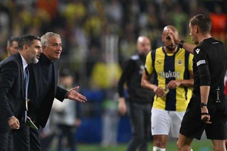 Jose Mourinho, Liga Champions, Benfica, Liga Portugal, Jose Mourinho Jadi Pelatih Benfica: Saya di Sini untuk Melayani