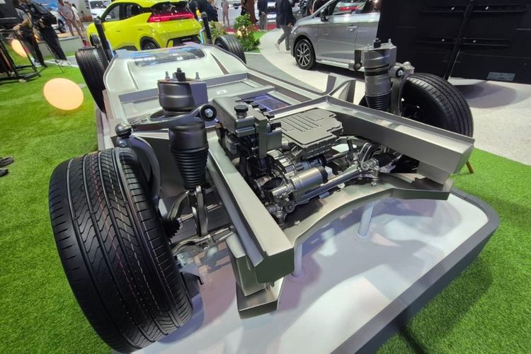 mobil, mobil listrik, BYD Akan Bawa Teknologi Ngecas Mobil Listrik 5 Menit ke Pasar Global