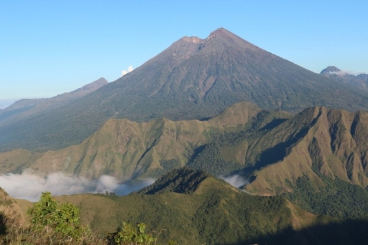Rinjani, rinjani, pendaki ilegal, pendaki ilegal adalah, Pendaki 18 Tahun Jatuh dan Meninggal di Gunung Rinjani, Mendaki secara Ilegal