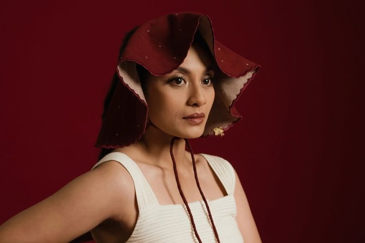 Hari Bumi, fashion, ramah lingkungan, fast fashion, fesyen, SukkhaCitta, Sejauh Mata Memandang, Setali Indonesia, 5 Rekomendasi Brand Fashion Lokal Ramah Lingkungan, Saatnya Ubah Pilihan Outfit di Hari Bumi, 1. Dama Kara, 2. SukkhaCitta, 3. Sejauh Mata Memandang, 4. House of Inang, 5. Setali Indonesia