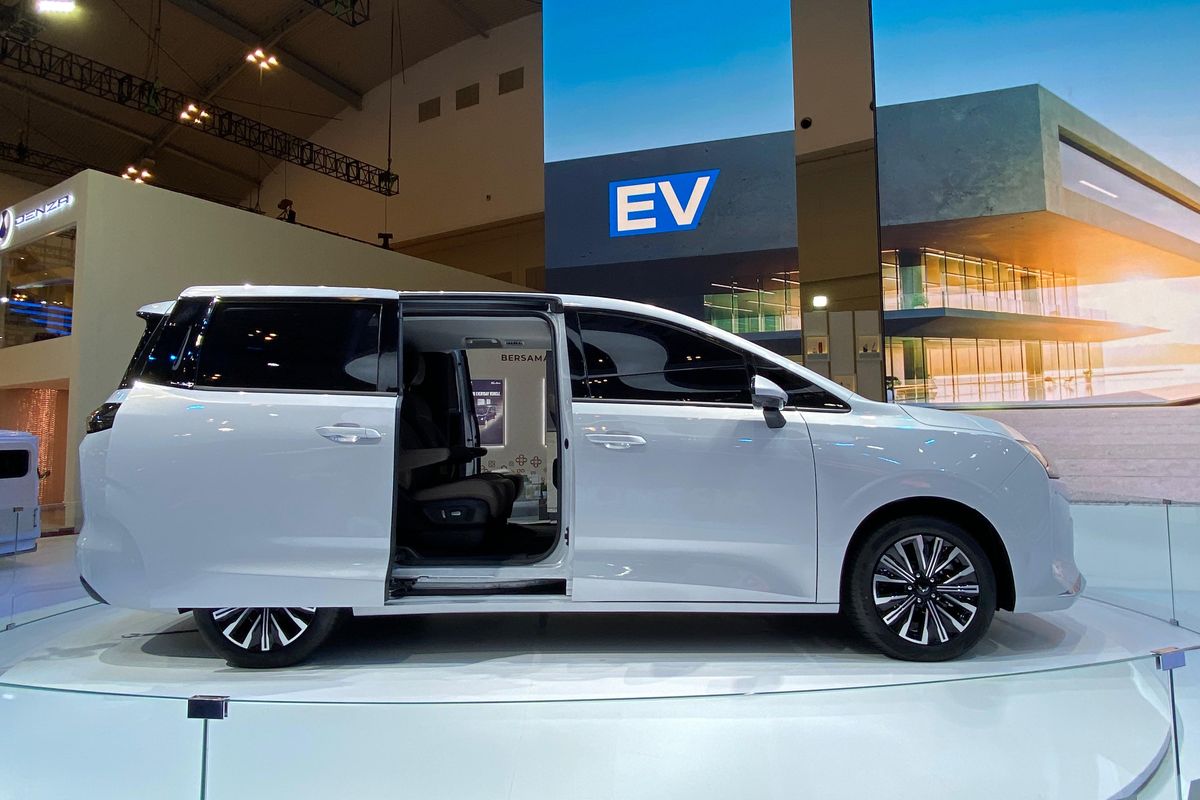 Wuling, pintu geser, mobil, sliding door, pintu mobil, Cortez Darion, wuling darion, Alasan Wuling Cortez Darion Pakai Pintu Geser