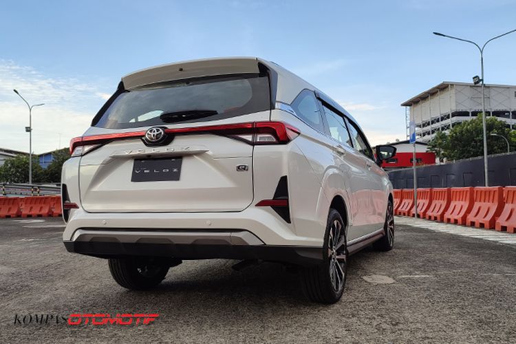 toyota, harga mobil, Veloz, toyota veloz, harga Toyota Veloz, Update Harga Toyota Veloz: LMPV dengan Fitur Modern, Desain Premium dan Dimensi Lapang, Mesin Efisien, Varian dan Fitur Lengkap, Toyota Safety Sense, Kesimpulan, Daftar Harga Toyota Veloz OTR Jakarta: