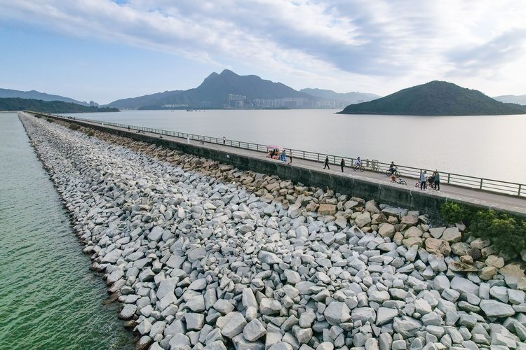 9 Rekomendasi Wisata Alam di Hong Kong, Bersepeda hingga Naik Gunung, 1. Go Park Aqua, 2. Sai Kung, 3. Sharp Island, 4. Hong Kong UNESCO Global Geopark, 5. Tai Mo Shan, 6. Cheung Chau , 7. Saiyuen Camping Adventure Park, Cheung Chau Island, 8. Plover Cove Country Park, 9. Braemar Hill