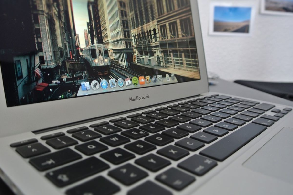 Apple, MacBook, iPhone, Macbook, Apple Siapkan MacBook Murah dengan Chip iPhone