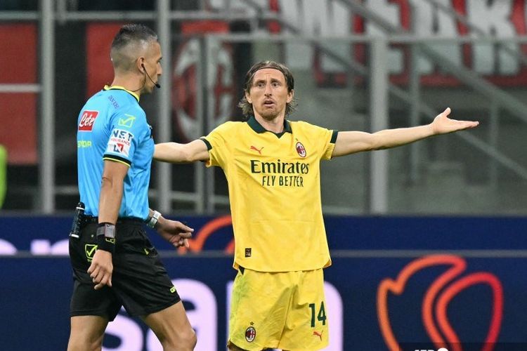 Serie A, Luka Modric, Liga Italia, AC Milan, Rafael Leao, AC Milan vs Fiorentina, AC Milan Vs Fiorentina 2-1, Modric Puji Laga Gemilang Rafael Leao