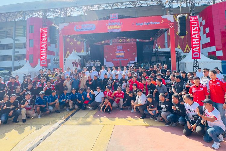Komunitas, Daihatsu, Astra Daihatsu Motor, roda dua, roda empat, Daihatsu Kumpul Sahabat, Daihatsu Kumpul Sahabat Cirebon, Daihatsu Kumpul Sahabat Cirebon 2025, Ribuan Anggota Komunitas Hadir di Daihatsu Kumpul Sahabat Cirebon