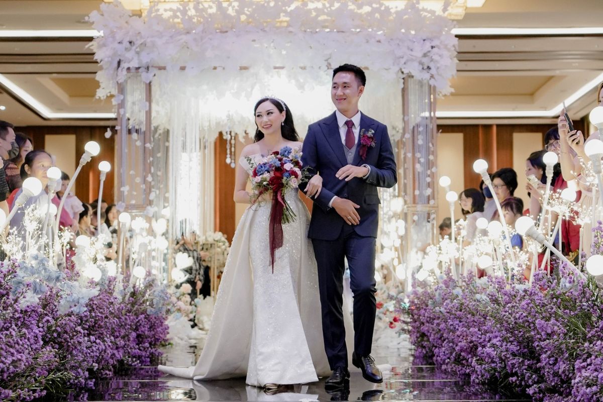 budget pernikahan, anggaran pernikahan, Banyak Pasangan Siapkan Budget Pernikahan Berkisar Rp 250–500 Juta, Survei dilakukan ke 5.000 calon pengantin di akhir 2025, Mayoritas pasangan siapkan budget Rp 250–500 Juta, Persiapan lebih dari setahun jadi pilihan terbanyak, Portofolio dan harga jadi penentu pemilihan vendor