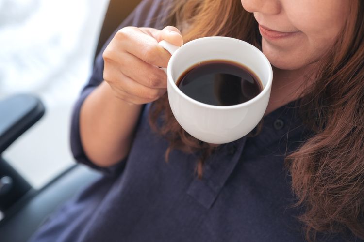 Berhenti Ngopi Ternyata Bikin Sakit Kepala, Ini Cara Mengatasinya, Mengapa kafein berpengaruh pada tubuh?, Penyebab sakit kepala akibat kafein, Cara efektif menghilangkan sakit kepala akibat kafein, Kesimpulan