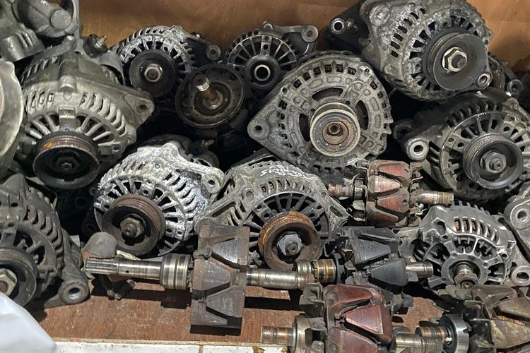 modifikasi alternator, beban listrik mobil, upgrade alternator, konsultasi bengkel, Modifikasi Mobil Upgrade Alternator, Aman atau Berisiko?, Beban Alternator, Tegangan Alternator , Modifikasi Alternator, Ahli Modifikasi