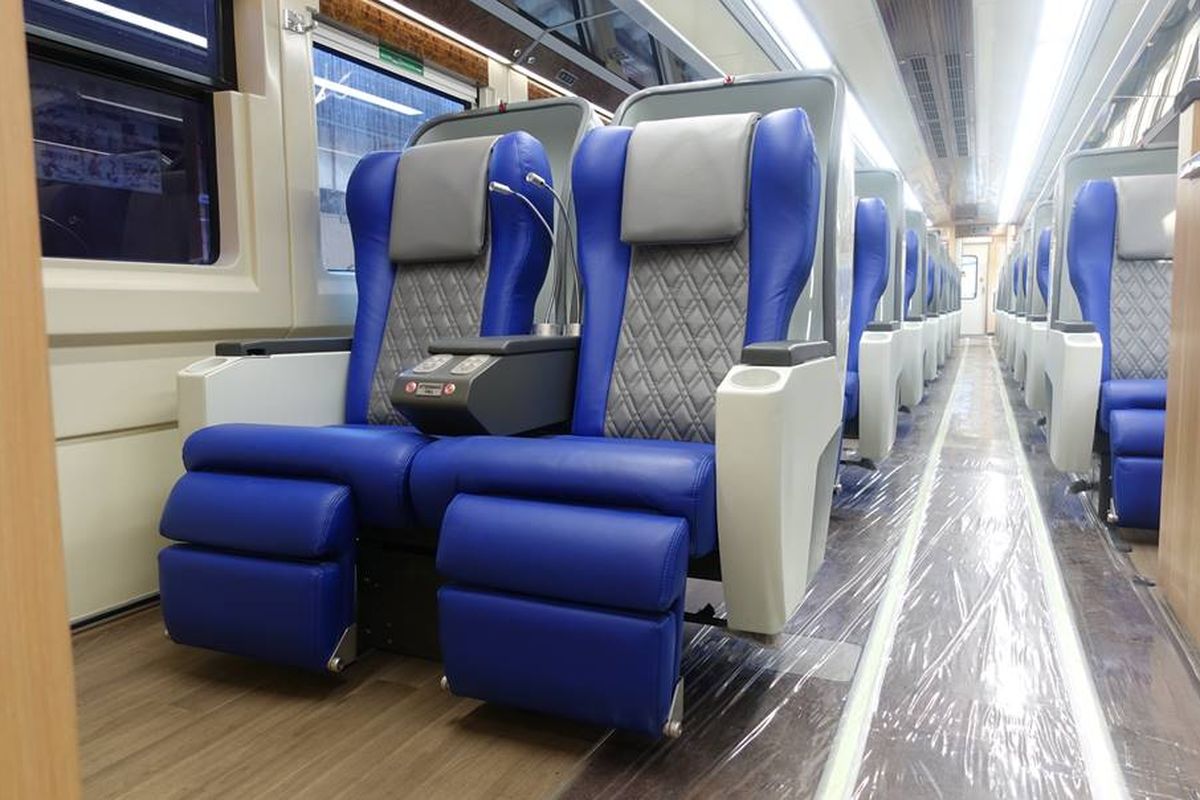 Kereta luxury, KAI Expo 2025, Diskon tiket kereta api, kereta luxury, Kereta Luxury, Tiket Kereta Murah, diskon tiket kereta api, kai expo 2025, kereta mewah Indonesia, Tiket Kereta Luxury Diskon hingga 60 Persen, ini Cara Dapatkan!, Kereta Luxury Diskon di KAI Expo 2025, Mulai Rp 449.000, Rute Kereta Luxury yang Masuk Daftar Diskon, Seperti Apa Rasanya Naik Kereta Luxury?, Tips Dapat Tiket Kereta Mewah Harga Diskon
