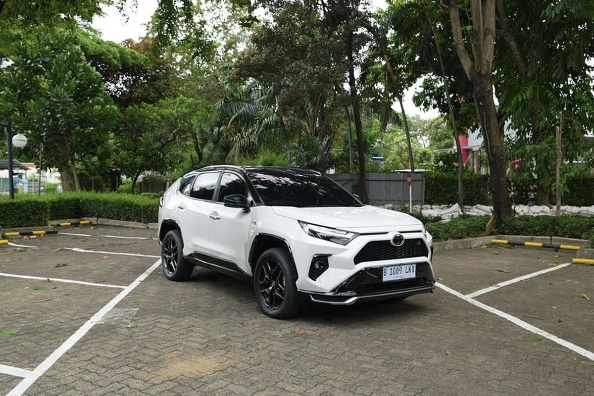 Toyota RAV4 GR Sport, desain eksterior, Mengenal Desain Ikonik Toyota RAV4 GR Sport PHEV